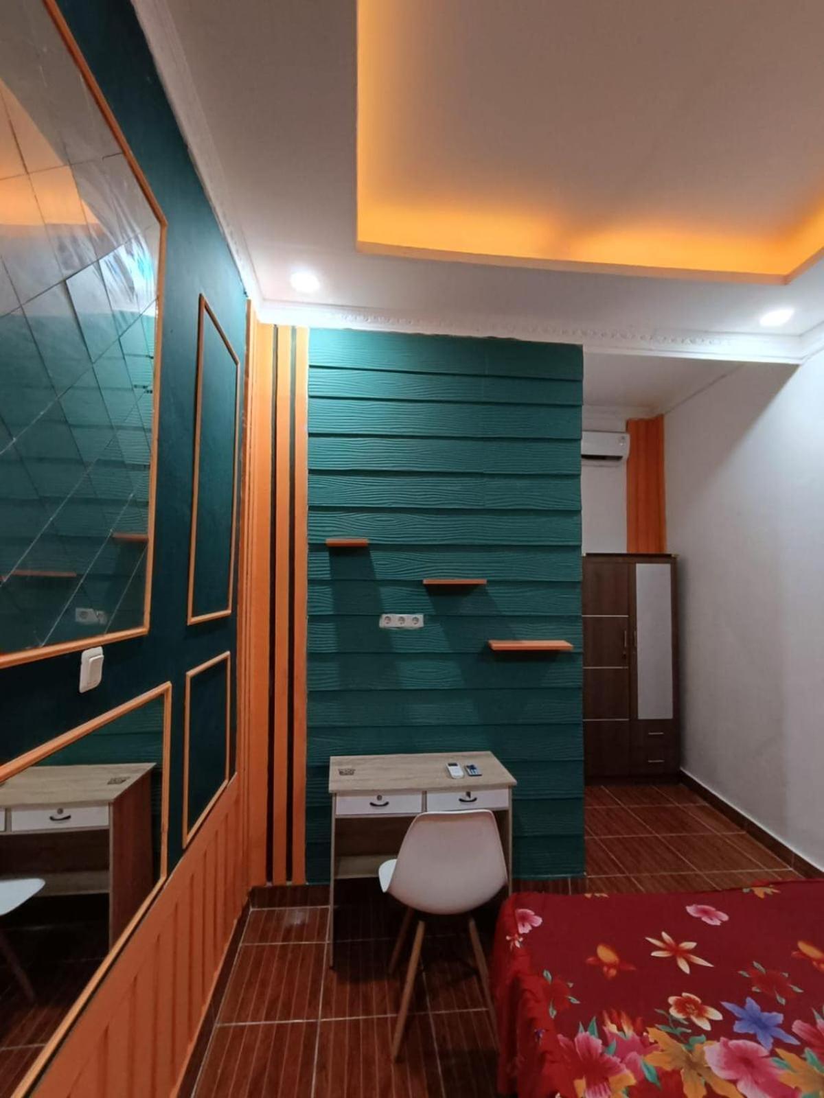 Oyo Life 92977 Neba Kost Aesthetic Hotel Peladen Екстериор снимка